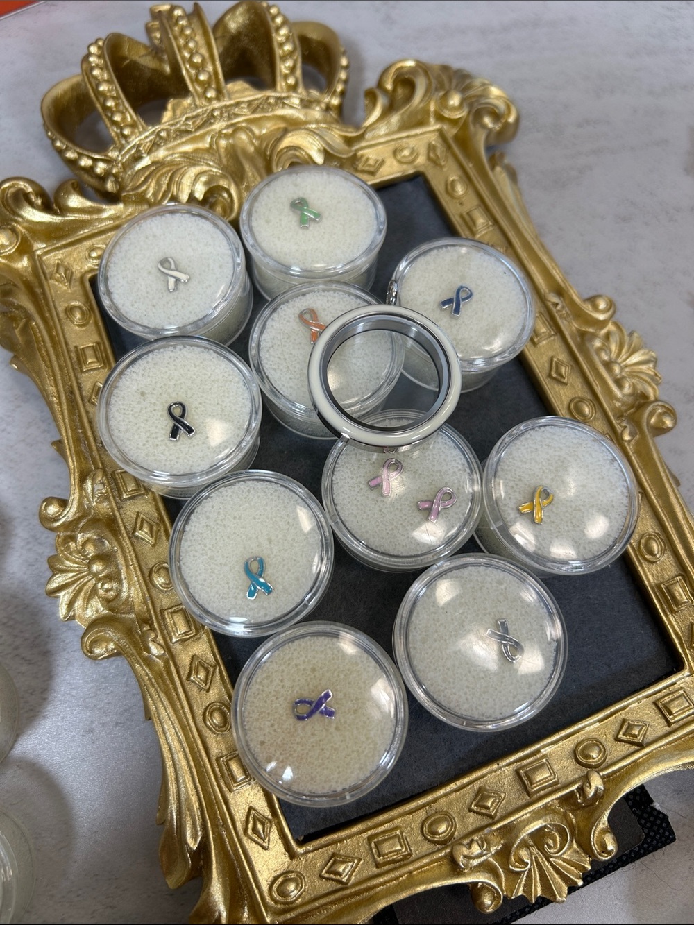 Bundle of Assorted Ribbon Charm Pods(11 Ribbons) with Living Locket